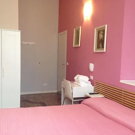 Hotel Serena *